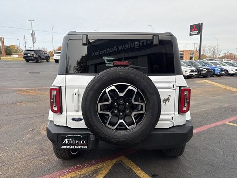 Used 2024 Ford Bronco Outer Banks image 7