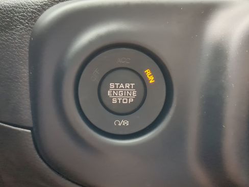 Used 2021 Jeep Wrangler Unlimited Rubicon AWD/4WD image 25