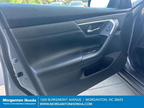 Used 2018 Nissan Altima 2.5 SR w/ SR Special Edition FWD image 12