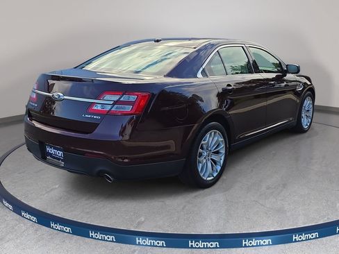 Certified 2018 Ford Taurus Limited w/ Driver Assist Package FWD image 5