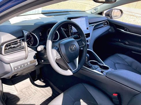 Used 2024 Toyota Camry XLE w/ Navigation Package image 15