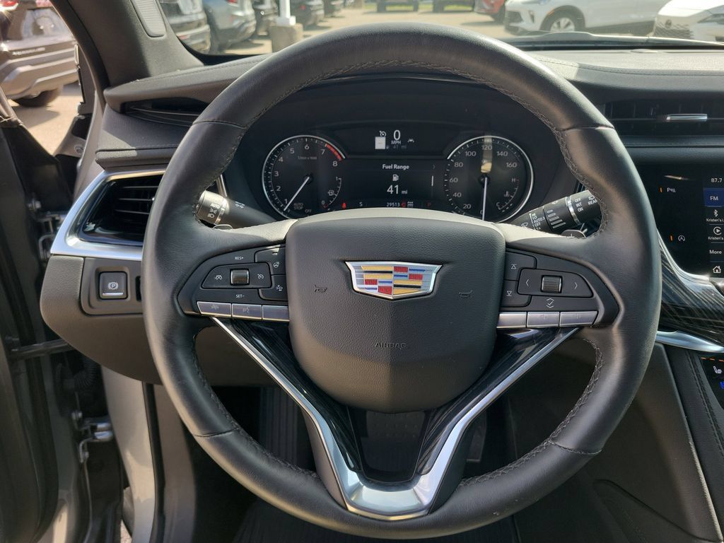 Used 2024 Cadillac XT6 Premium Luxury AWD/4WD image 24