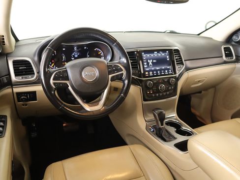 Used 2022 Jeep Grand Cherokee Limited image 2