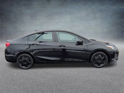 Certified 2019 Chevrolet Cruze LS image 10