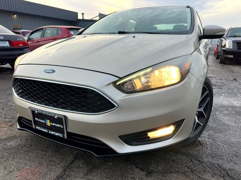 Used 2017 Ford Focus SEL w/ Cold Weather Package image 2