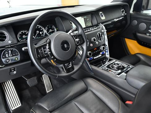 Used 2023 Rolls-Royce Cullinan image 23