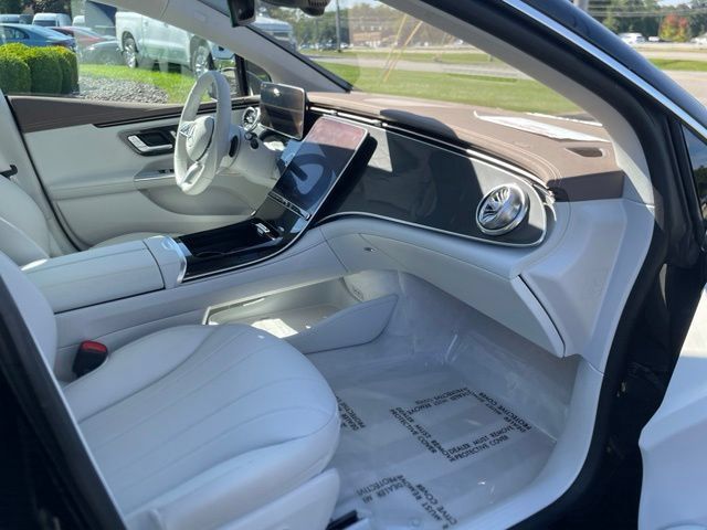 Used 2023 Mercedes-Benz EQE 350+ 4MATIC Sedan w/ AMG Line Exterior Package image 24