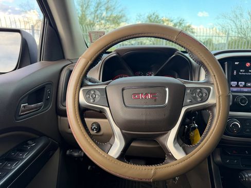 Used 2016 GMC Canyon SLT AWD/4WD image 8