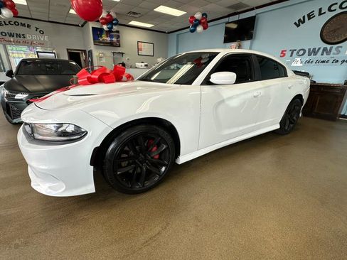 Used 2019 Dodge Charger Scat Pack image 7