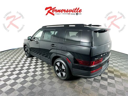 Used 2025 Hyundai Santa Fe SEL image 5