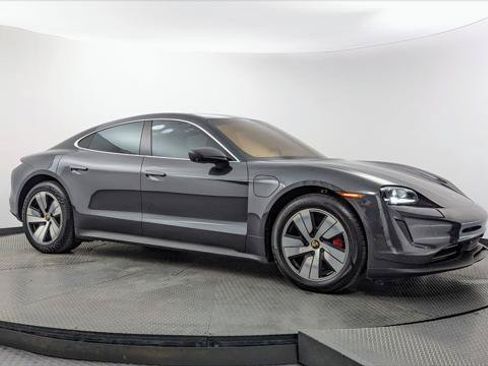 Used 2020 Porsche Taycan 4S AWD/4WD image 11