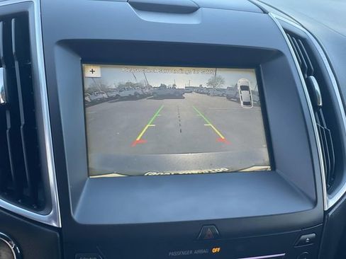 Certified 2017 Ford Edge Titanium w/ Technology Package image 15