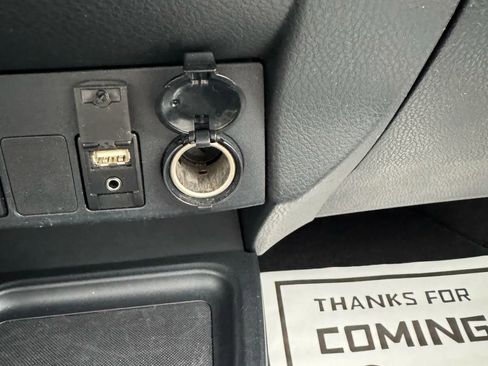 Used 2017 Toyota RAV4 Limited w/ Advanced Technology Package image 57