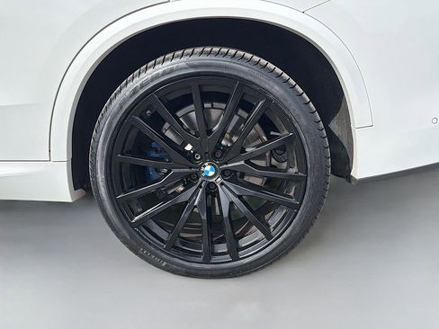 Used 2020 BMW X5 M50i w/ Executive Package image 33