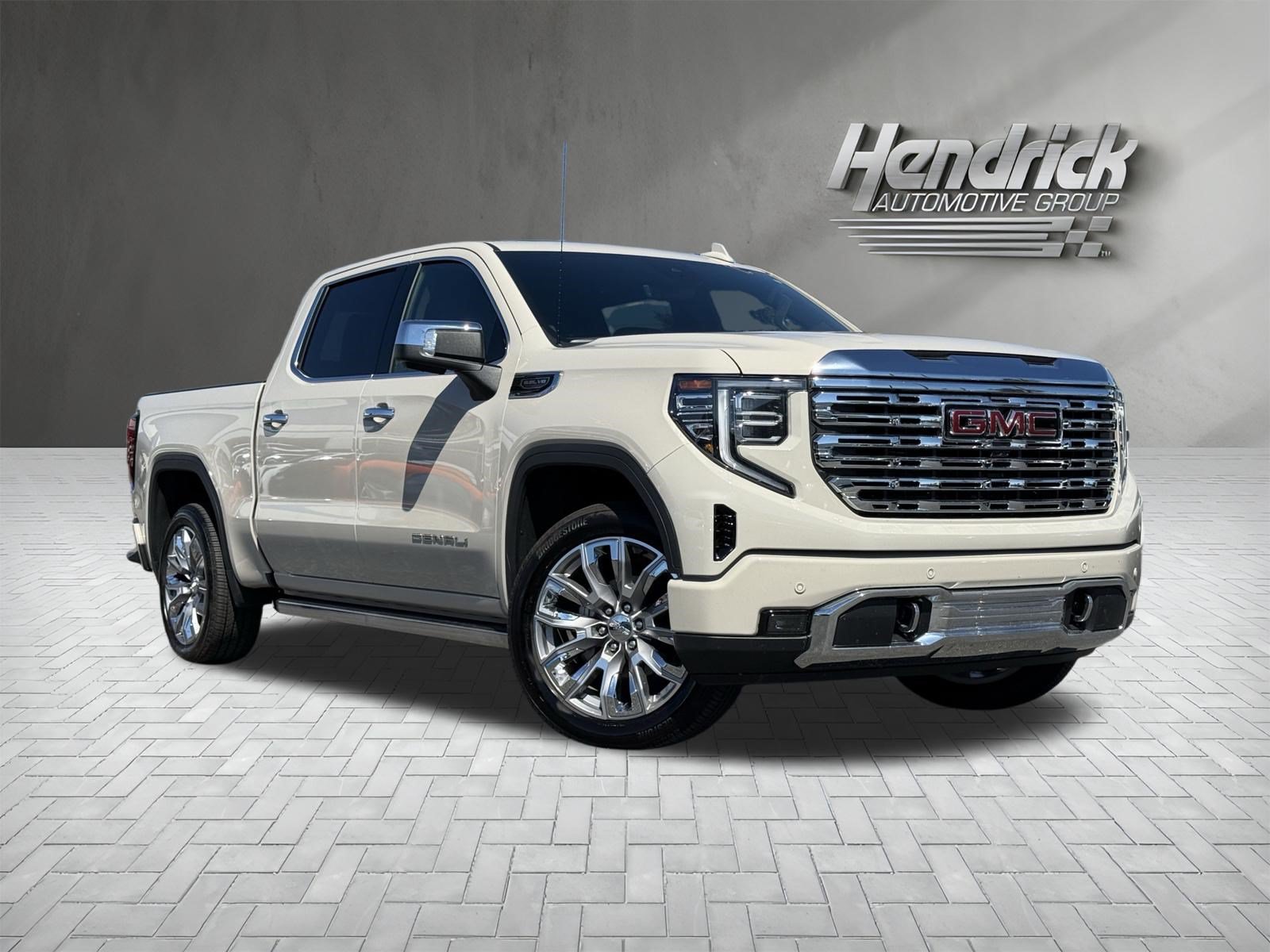 Used 2026 GMC Sierra 1500 Denali w/ Denali Reserve Package AWD/4WD image 2
