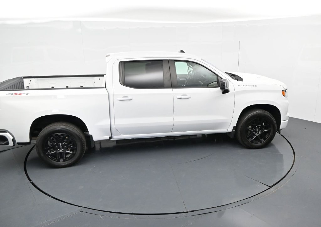 Used 2025 Chevrolet Silverado 1500 RST w/ LPO, Liner Protection Package AWD/4WD image 24