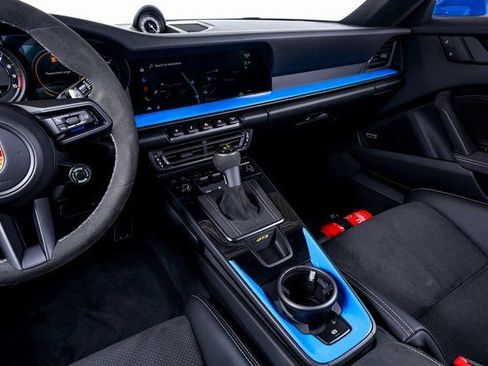 Used 2022 Porsche 911 GT3 image 25