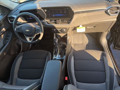 New 2026 Chevrolet TrailBlazer LT w/ Convenience Package image 24