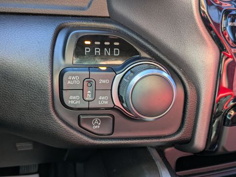 Used 2021 RAM 1500 Big Horn image 21