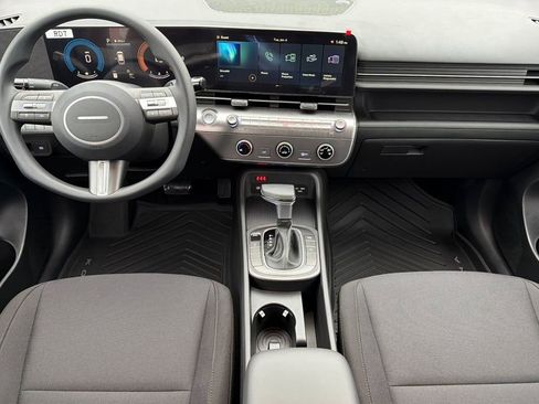 New 2026 Hyundai Kona SE image 11