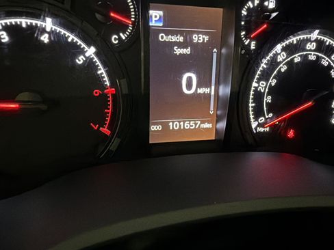 Used 2020 Toyota 4Runner SR5 RWD image 20
