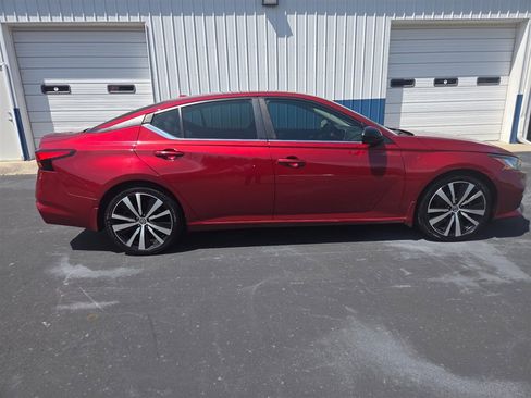 Used 2020 Nissan Altima 2.5 SR FWD image 3