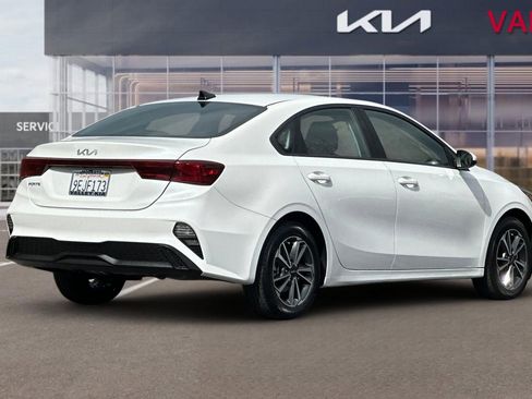 Certified 2023 Kia Forte LXS image 4