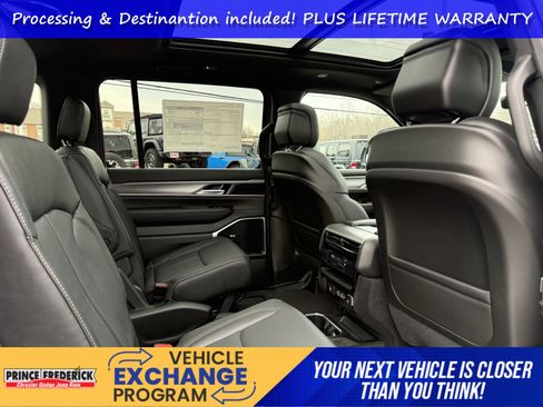 New 2026 Jeep Grand Wagoneer Limited w/ Premium Group II AWD/4WD image 16