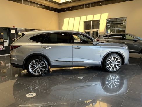 Certified 2025 Acura MDX w/ Technology Package image 7