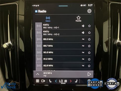 Used 2025 Volvo XC60 B5 Plus image 39