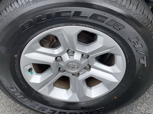 Certified 2022 Toyota 4Runner SR5 RWD image 34