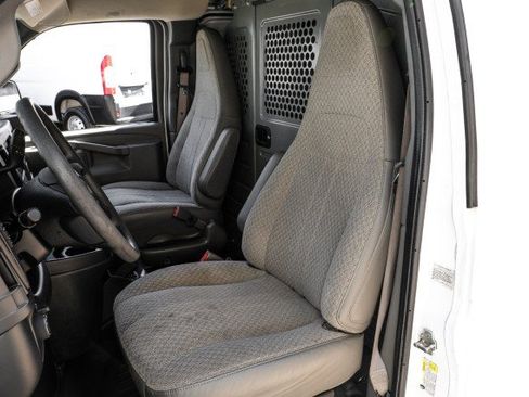 Used 2020 Chevrolet Express 3500 w/ Driver Convenience Package RWD image 24