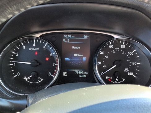 Used 2016 Nissan Rogue SL w/ SL Premium Package image 10