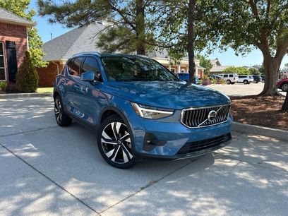 Used 2023 Volvo XC40 B4 Plus w/ Driver Assist Package