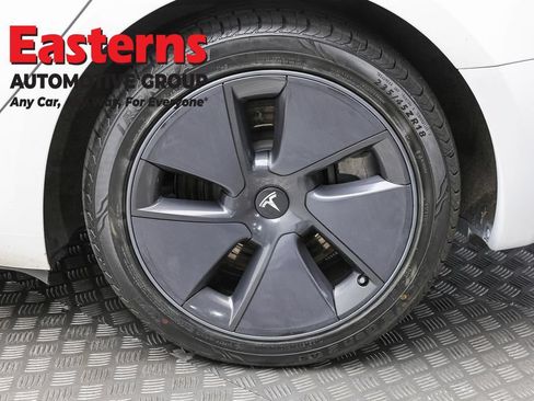 Used 2023 Tesla Model 3 Standard Range RWD image 8
