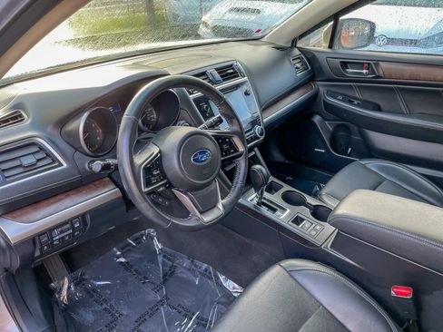 Used 2019 Subaru Outback 2.5i Limited w/ Popular Package #2 AWD/4WD image 12