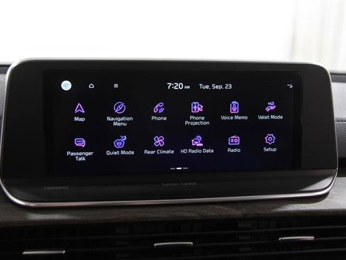 Used 2022 Kia Telluride SX w/ SX Prestige Package image 10