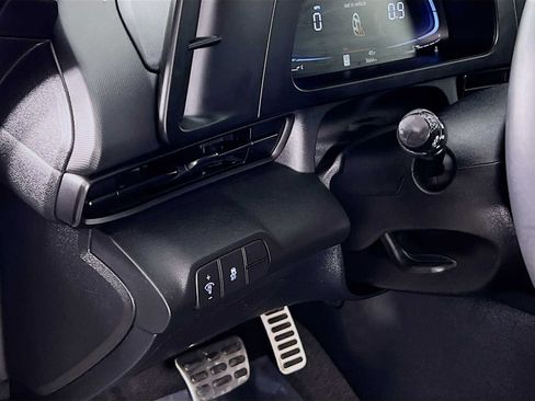 Certified 2025 Hyundai Elantra Sport FWD image 10