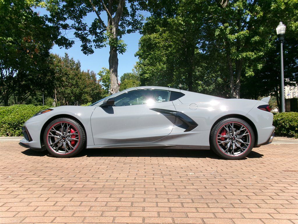 Used 2024 Chevrolet Corvette Stingray Coupe w/ Z51 Performance Package RWD image 9