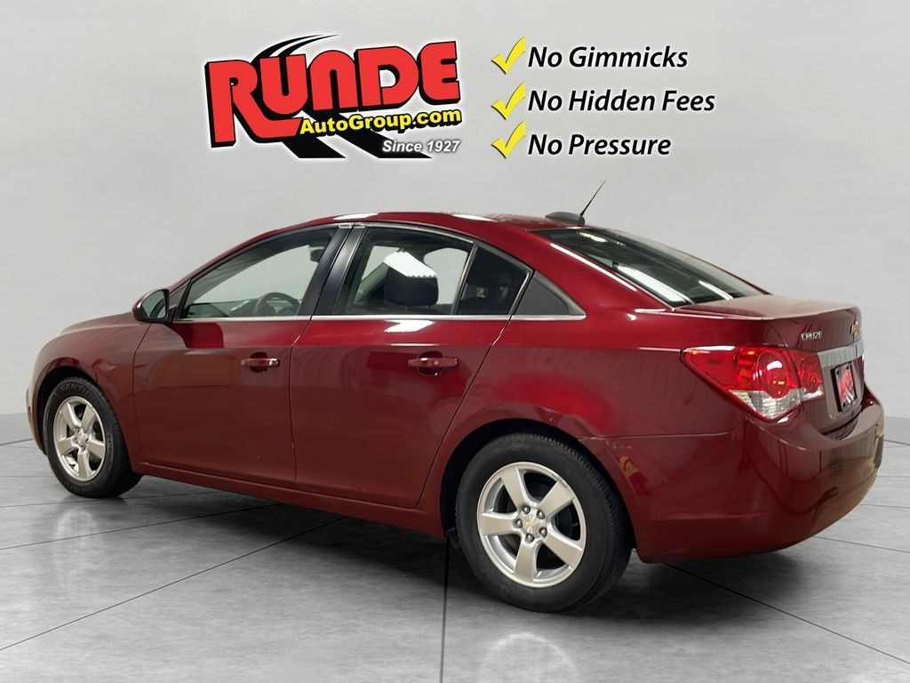 Used 2016 Chevrolet Cruze LT FWD image 4
