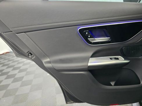 New 2025 Mercedes-Benz GLC 300 4MATIC image 19