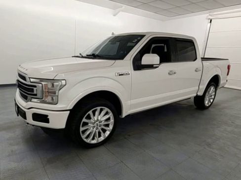 Used 2018 Ford F150 Limited w/ Trailer Tow Package image 4