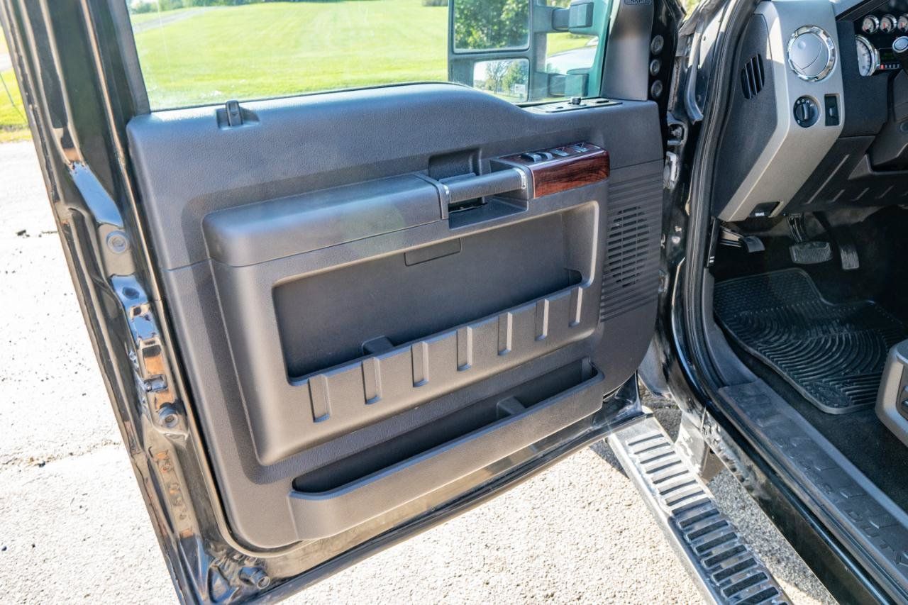 Used 2009 Ford F250 4x4 Crew Cab Super Duty image 36