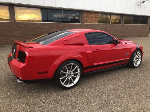 Used 2007 Ford Mustang Shelby GT500 RWD image 5