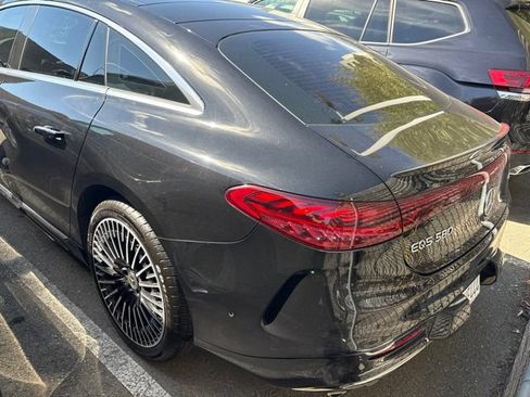 Used 2022 Mercedes-Benz EQS 580 4MATIC Sedan image 5