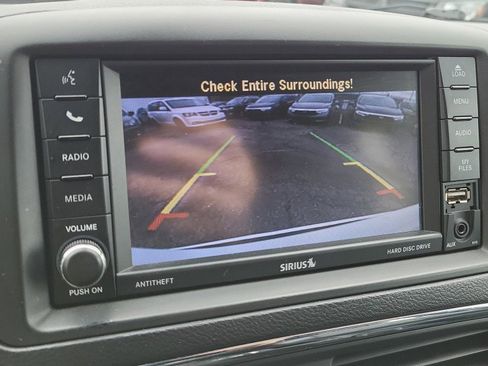 Used 2019 Dodge Grand Caravan GT image 33