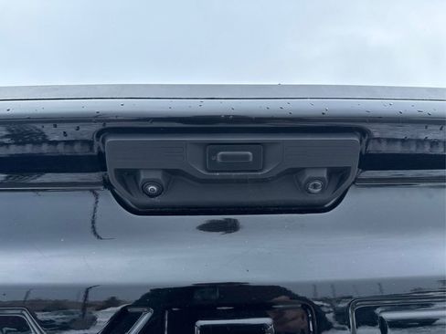 Used 2023 Chevrolet Silverado 1500 LT image 25