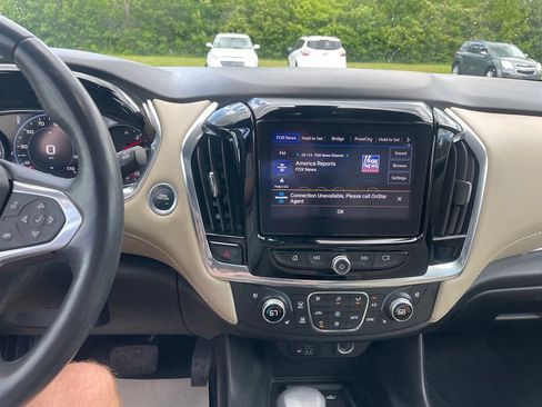 Used 2022 Chevrolet Traverse Premier w/ LPO, Floor Liner Package AWD/4WD image 11