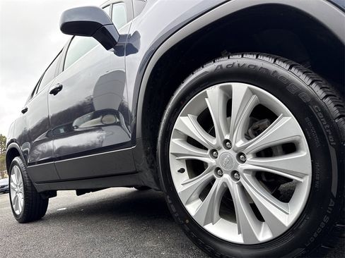 Used 2018 Chevrolet Trax Premier image 18