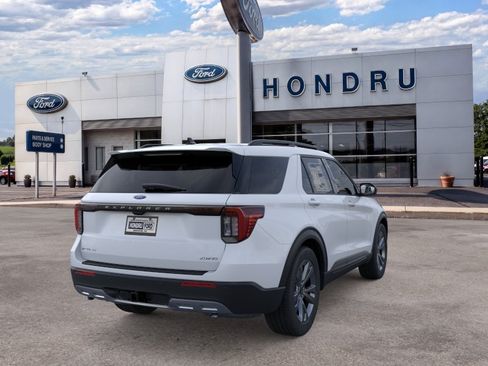 New 2026 Ford Explorer Active w/ Active Comfort Package AWD/4WD image 8
